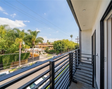 6201 La Mirada - Photo Thumbnail 12