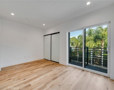 6201 La Mirada - Photo Thumbnail 6