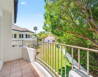 3907 Peartree - Photo Thumbnail 18