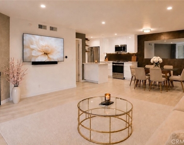 7320 Hawthorn - Photo Thumbnail 3