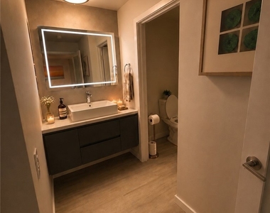 7320 Hawthorn - Photo Thumbnail 12