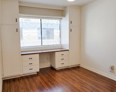 6121 Shoup Avenue - Photo Thumbnail 9