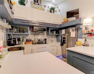 824 Camino Real - Photo Thumbnail 8