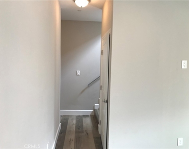 220 E 61st - Photo Thumbnail 11