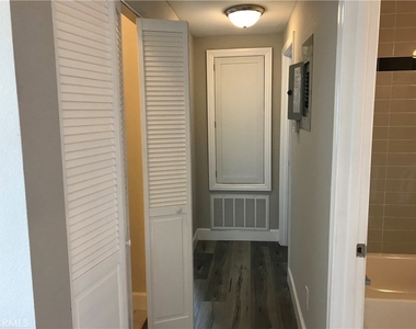 220 E 61st - Photo Thumbnail 23