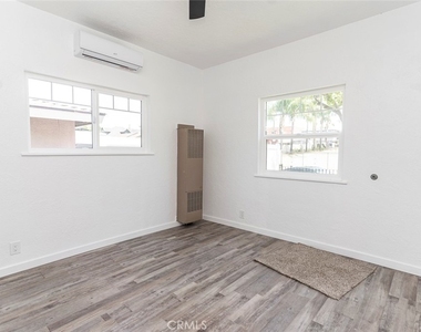 6741 Newlin Avenue - Photo Thumbnail 8