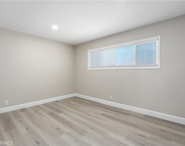 1344 W Vesta - Photo Thumbnail 20