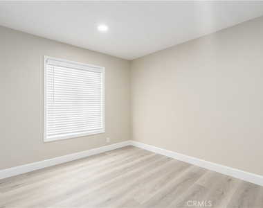 1344 W Vesta - Photo Thumbnail 14