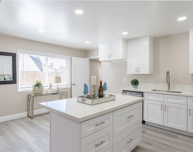 1344 W Vesta - Photo Thumbnail 3