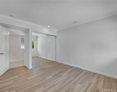 3132 E Locust Avenue - Photo Thumbnail 24