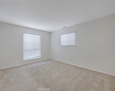 3132 E Locust Avenue - Photo Thumbnail 14
