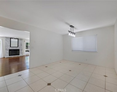 3132 E Locust Avenue - Photo Thumbnail 21