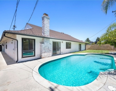 3132 E Locust Avenue - Photo Thumbnail 29
