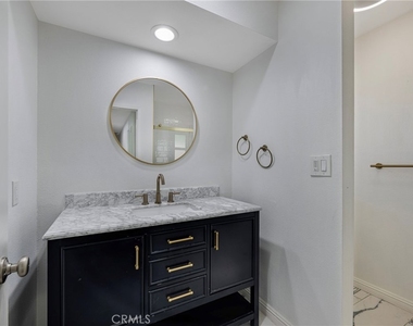 3132 E Locust Avenue - Photo Thumbnail 19