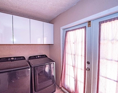 2715 S Centre City Parkway - Photo Thumbnail 28