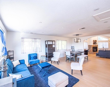 2715 S Centre City Parkway - Photo Thumbnail 55