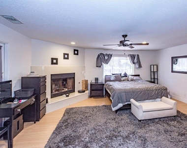 2715 S Centre City Parkway - Photo Thumbnail 37