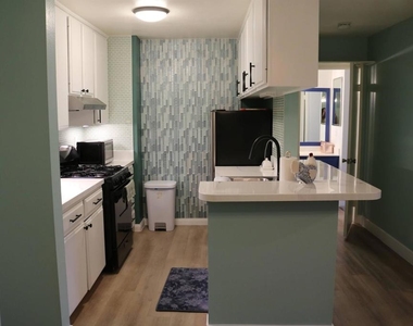 1615 Hotel Circle S - Photo Thumbnail 5