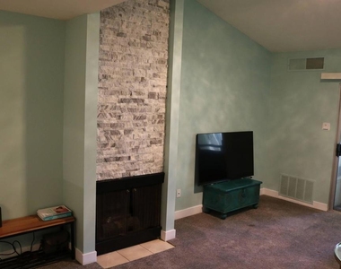 1615 Hotel Circle S - Photo Thumbnail 2