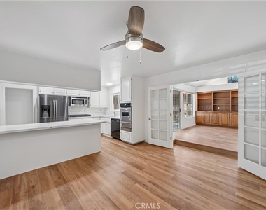 1031 Fletcher Avenue - Photo Thumbnail 4
