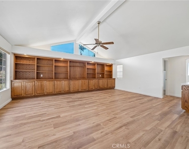 1031 Fletcher Avenue - Photo Thumbnail 5
