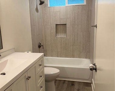 13879 Gavina Ave - Photo Thumbnail 4
