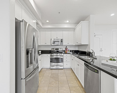 629 Traction Avenue - Photo Thumbnail 5