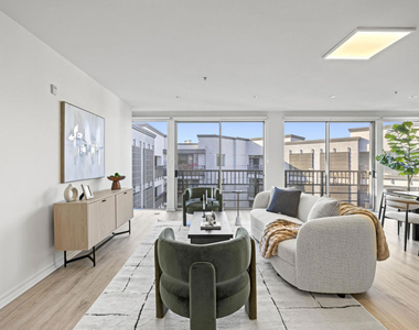 629 Traction Avenue - Photo Thumbnail 2