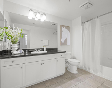 629 Traction Avenue - Photo Thumbnail 11