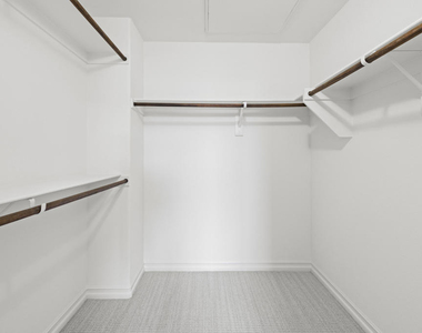 629 Traction Avenue - Photo Thumbnail 10