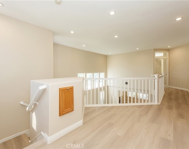 17 Brockton - Photo Thumbnail 14