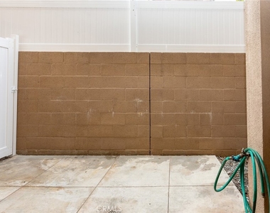 20402 Santa Ana Avenue - Photo Thumbnail 9