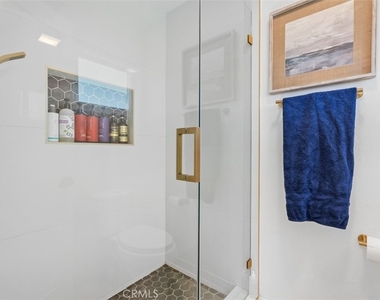 25552 Mackenzie Street - Photo Thumbnail 15