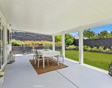 25552 Mackenzie Street - Photo Thumbnail 23