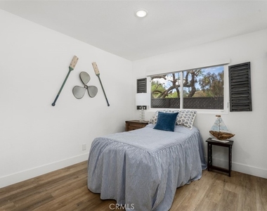 25552 Mackenzie Street - Photo Thumbnail 17