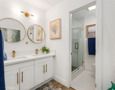25552 Mackenzie Street - Photo Thumbnail 14