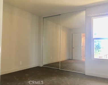 2063 Charle Street - Photo Thumbnail 5