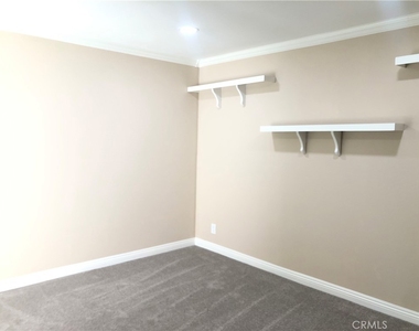 552 N Bellflower Boulevard - Photo Thumbnail 16
