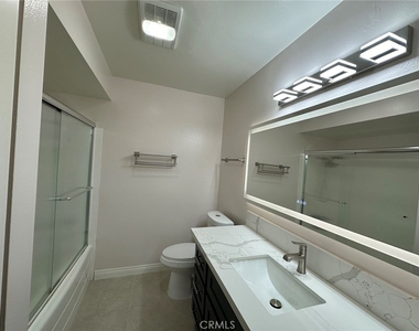 552 N Bellflower Boulevard - Photo Thumbnail 9