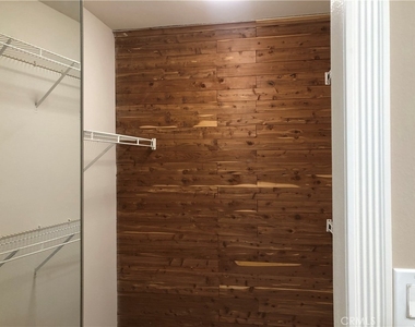 552 N Bellflower Boulevard - Photo Thumbnail 17