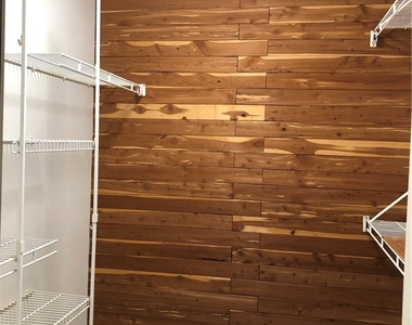 552 N Bellflower Boulevard - Photo Thumbnail 5