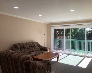 552 N Bellflower Boulevard - Photo Thumbnail 13