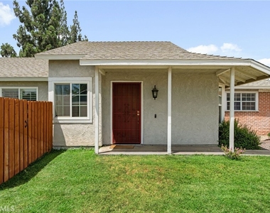 15957 Randall - Photo Thumbnail 2