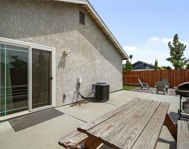 15957 Randall - Photo Thumbnail 20