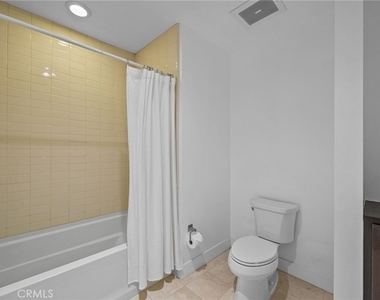 402 Rockefeller - Photo Thumbnail 15
