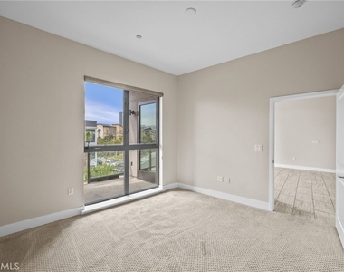 402 Rockefeller - Photo Thumbnail 13