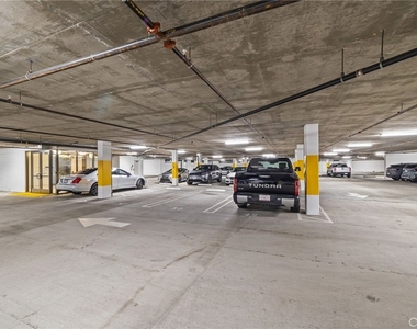 402 Rockefeller - Photo Thumbnail 27