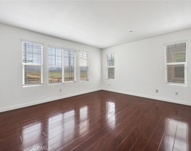 4544 Filson Street - Photo Thumbnail 9