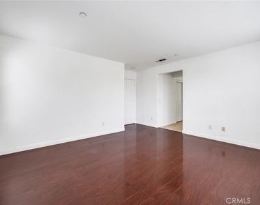 4544 Filson Street - Photo Thumbnail 10