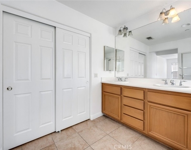 4544 Filson Street - Photo Thumbnail 11